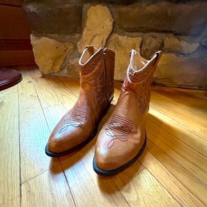 Cowgirl Booties. Rodeo Roper. Size 2